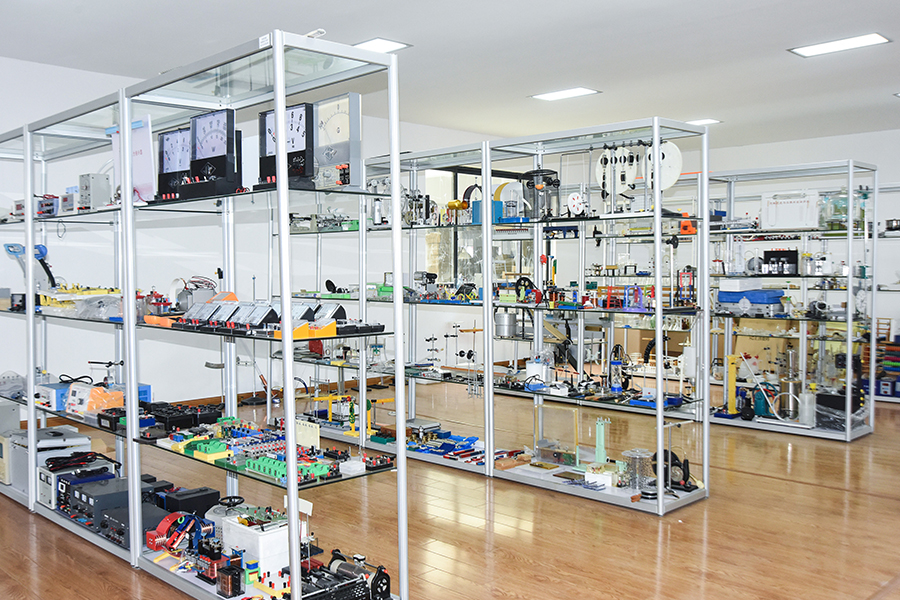Yuyao Xueyou Teaching Equipment Co., Ltd.